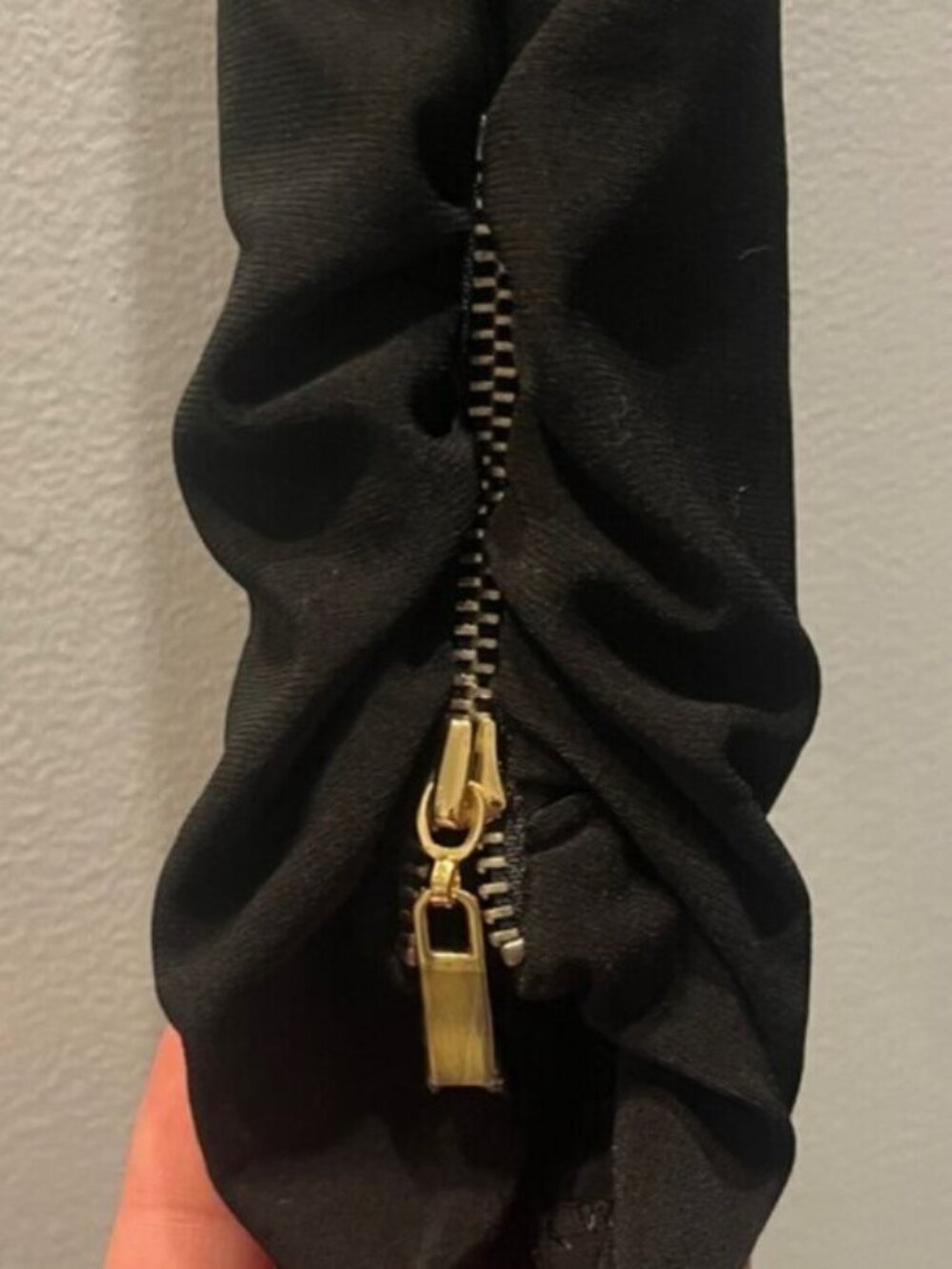 Cache Y2K Black Ruched Long Sleeve Gold Zip Dress Size M - Picture 8 of 10